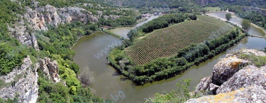 Крепост "Кале Аджамка" (Сечената скала) - Нисово