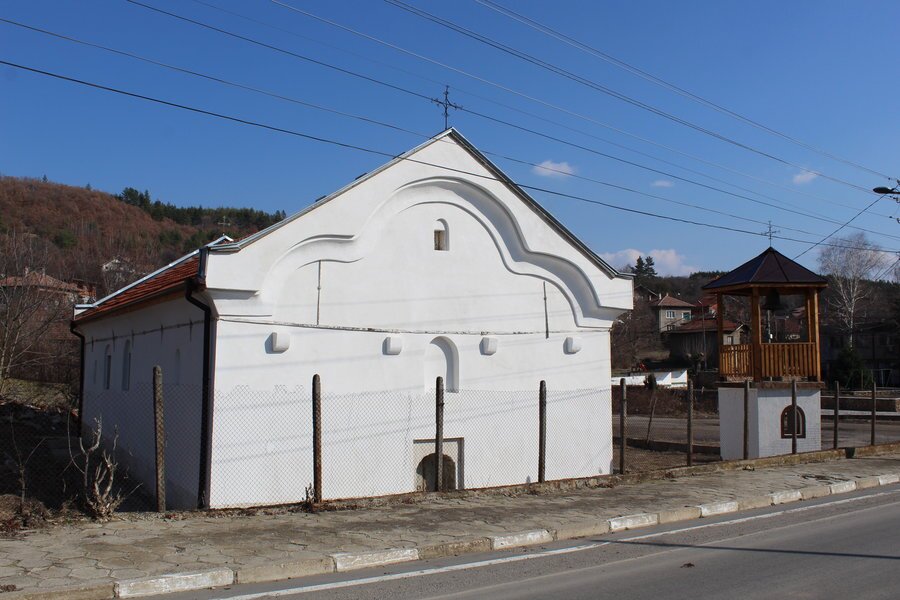 Храм  "Св. 40 мъченици" - с. Бабино