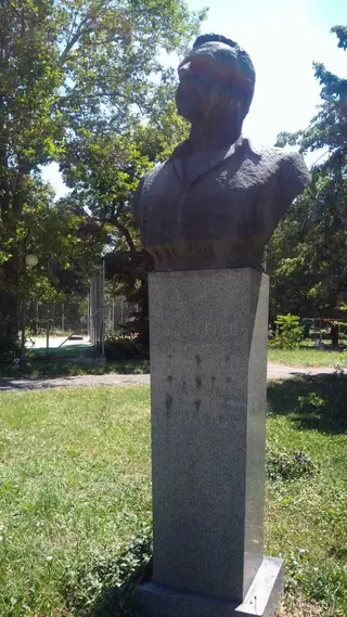 Бюст-паметник на Петко Енев - Стара Загора