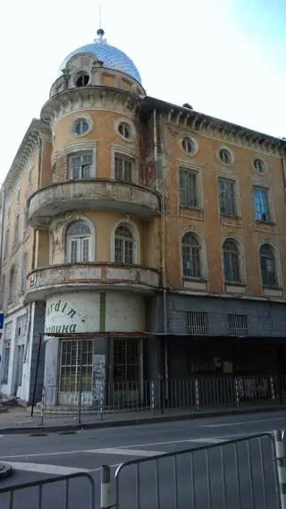 Сградата на бившата "Популярна банка" - Сливен