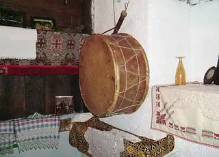 Храм на нестинарите - Българи