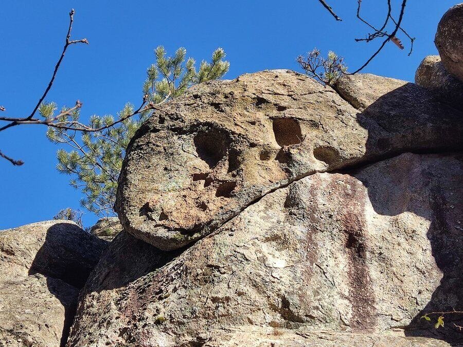 Скално светилище "Иванов камък"