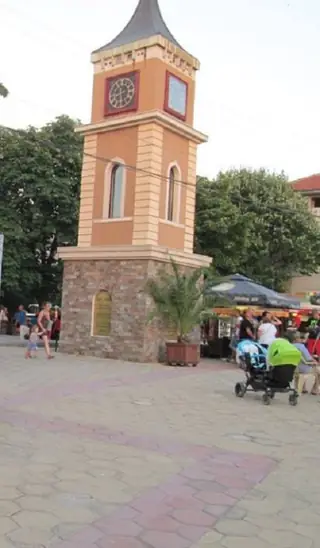 Часовникова кула - Обзор