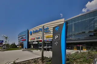 Делта Планет Мол