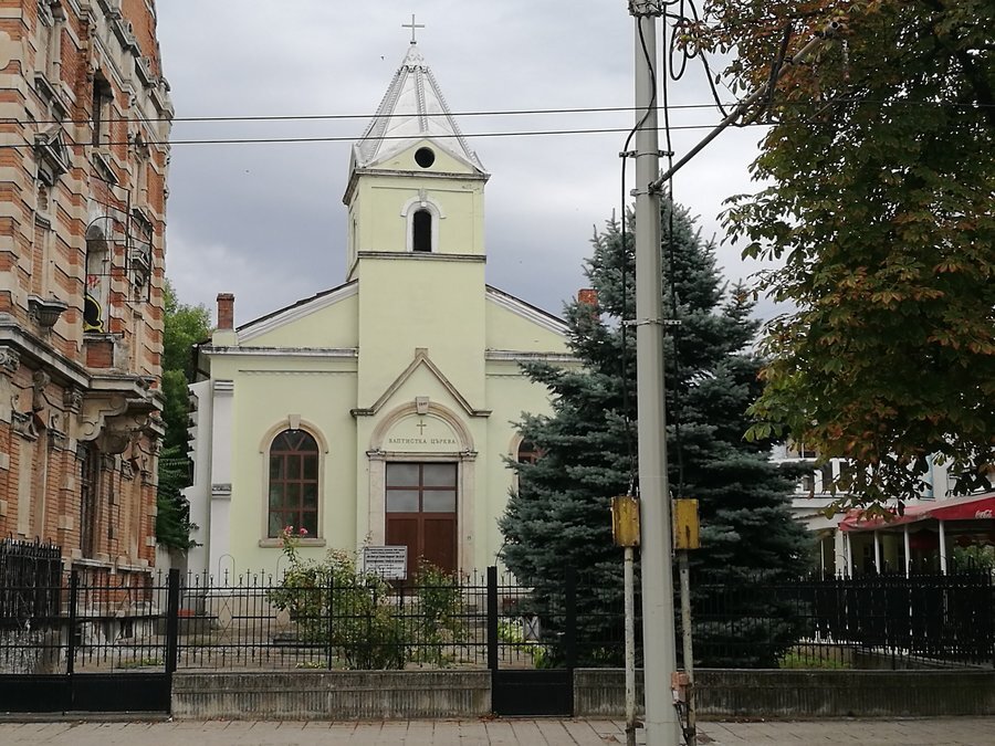 Баптиска църква