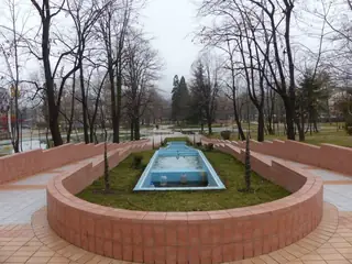 Градски парк - Пещера