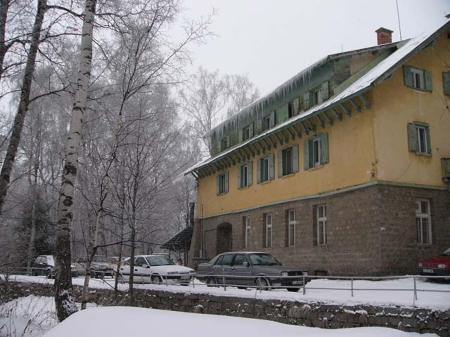 Хижа "Белите брези"