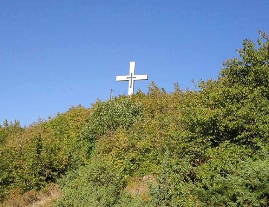 Християнски кръст - Ивайловград