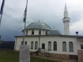 Стара джамия - Доспат