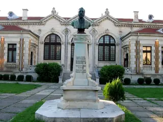 Народно читалище "Добри Войников" - Шумен