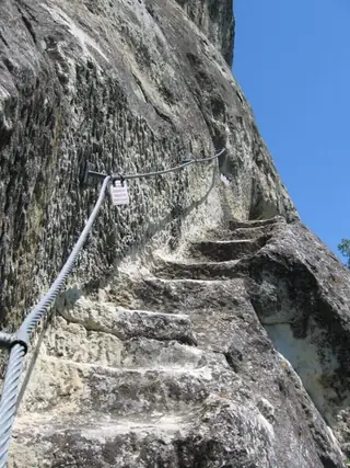 Скален манастир - Хан Крум