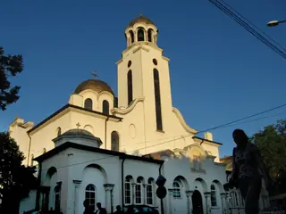 Храм "Св. Три Светители" - Шумен