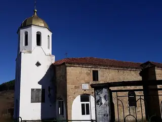 Църква "Успение Богородично" - с.Стара река