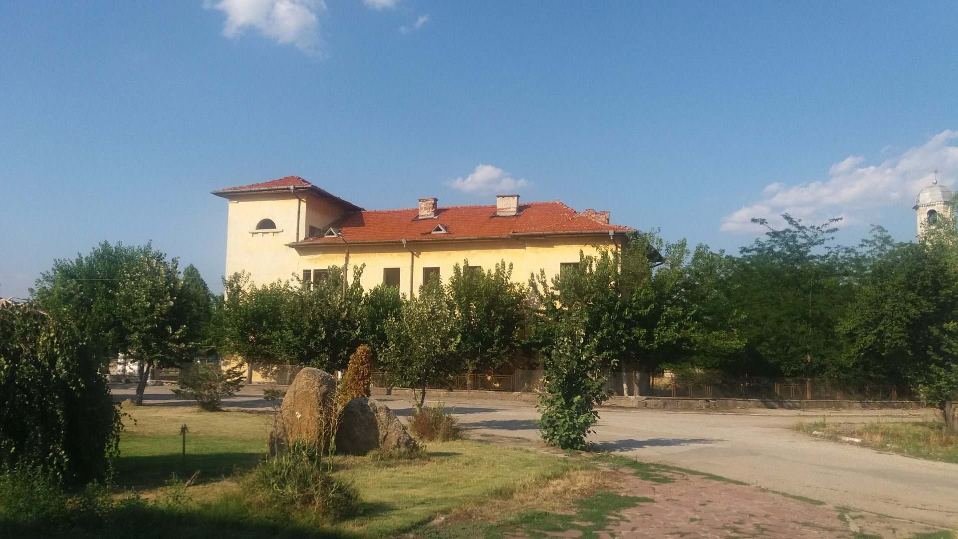 Черноземен