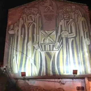 Графит на фасада - Велико Търново