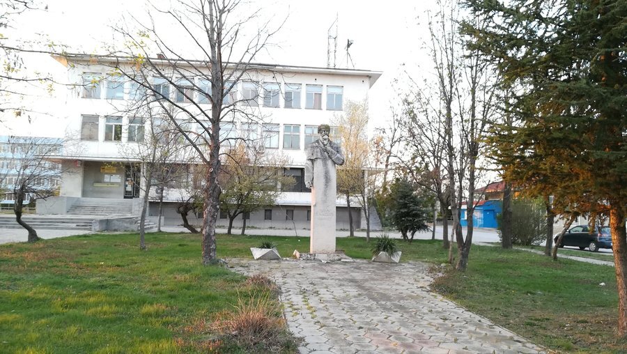 Паметник на Г.С.Раковски - Раковски