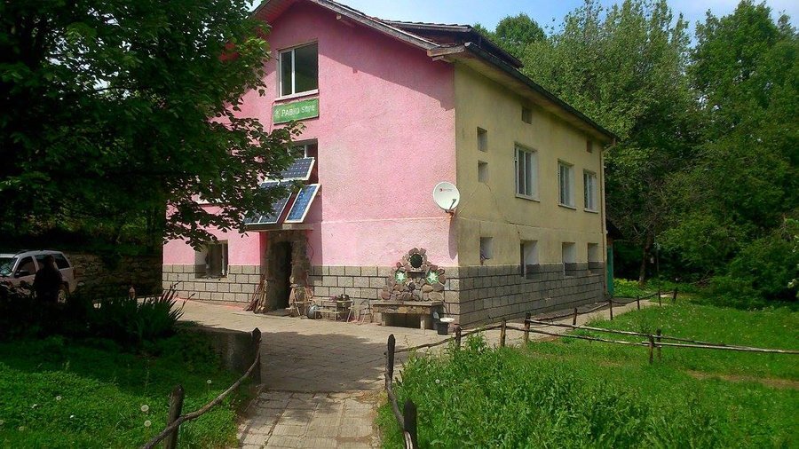 Хижа "Равно боре"