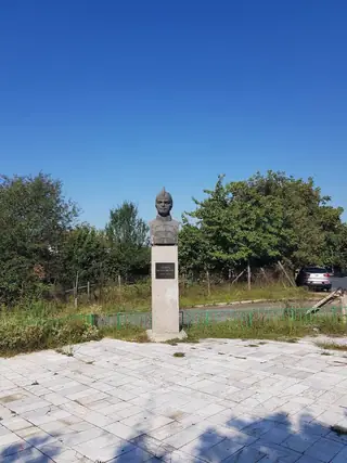 Бюст-паметник на Георги Бенковски - с.Бенковски