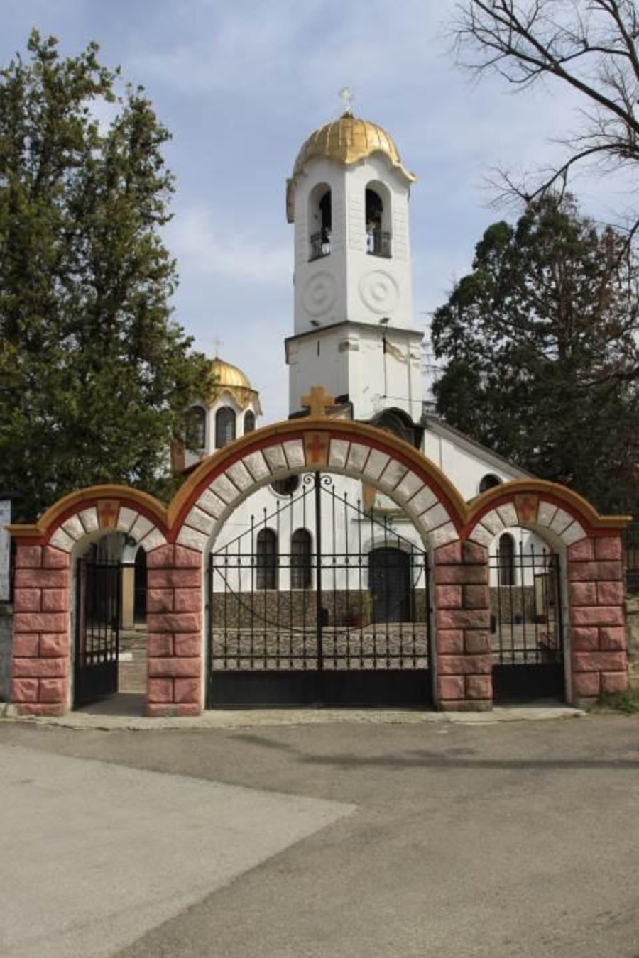 Църква "Св. Успение Богородично" - Пирдоп