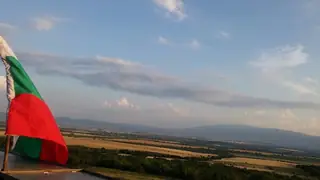 Кръста над с. Войнеговци