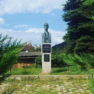 Паметник на Делчо Оливеров - с.Поибрене
