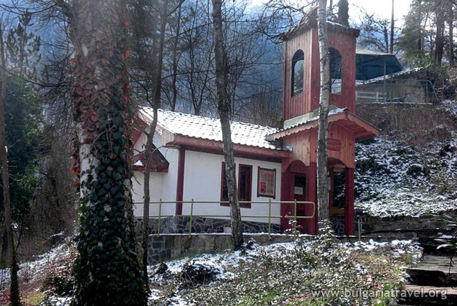 Нареченски минерални бани