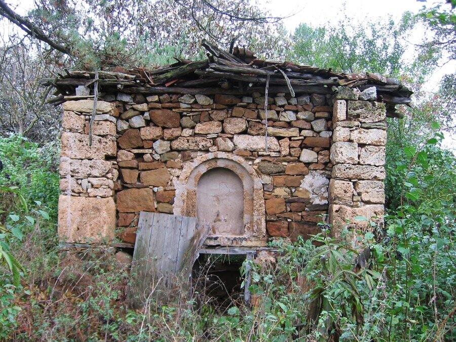 Средновековна църква "Свети Атанасий" - с.Калище