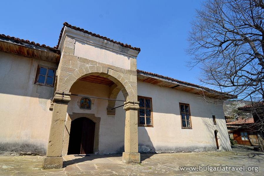 Църква "Св. Николай" - Жеравна