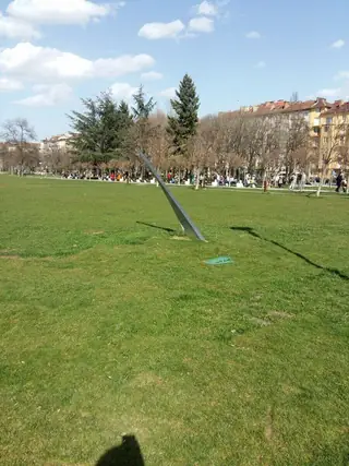 Слънчев часовник - София