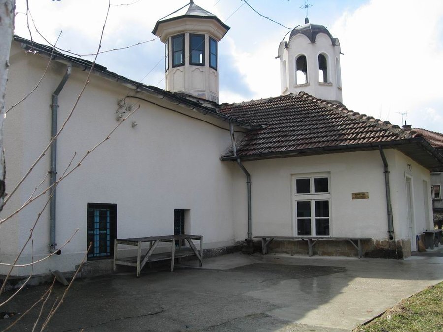 Църква "Свети Георги" - Етрополе