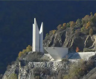 Мемориален комплекс Антонивановци - яз. Въча