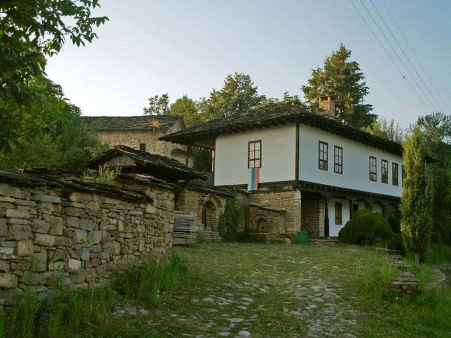 Килийно училище и музей - Гумощник