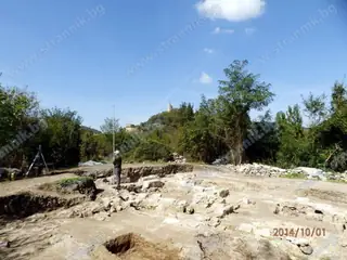 Археологически обект средновековен манастир "Френкхисар"-  Велико Търново