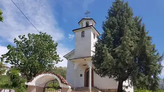 Църква "Успение Богородично" - с. Лозеница