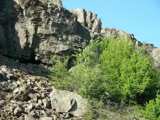 Култов комплекс "Капещият камък"