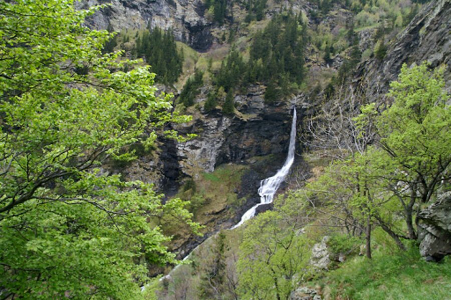 Голям Джeндeмcĸи водопад