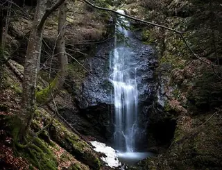 Водопад "Черното пръскало" - Средна Стара планина