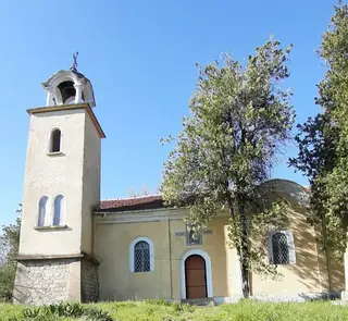 Църква "Света Параскева" - с. Слатина