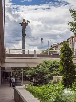 Паметник на Света София - София