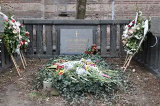 Гробът на Петко Каравелов - София