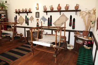 Занаятчийска работилница - Момин проход