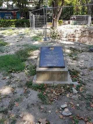 Паметнa плоча на Илия Дончев – Варна