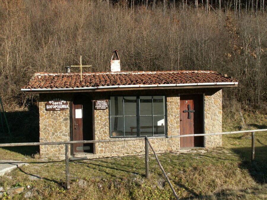 Параклис "Света Богородица" - Кожници