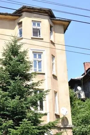 Сграда, в която е живял проф. Илия Бешков  - София